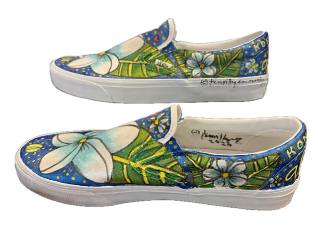 Vans light blue and white plumeria with turtle